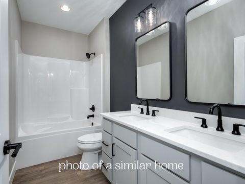 Tiny photo for 7001 Black Oak Drive, Bettendorf, IA 52722 (MLS # 12593098)