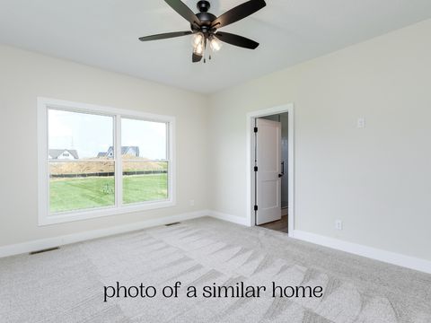 Tiny photo for 7001 Black Oak Drive, Bettendorf, IA 52722 (MLS # 12593098)