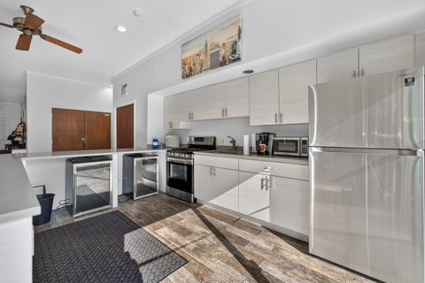 Tiny photo for 7211 Wolf Road #109A, Indian Head Park, IL 60525 (MLS # 12781536)