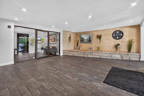 Tiny photo for 7211 Wolf Road #109A, Indian Head Park, IL 60525 (MLS # 12781536)