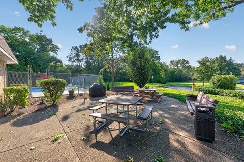 Tiny photo for 7211 Wolf Road #109A, Indian Head Park, IL 60525 (MLS # 12781536)