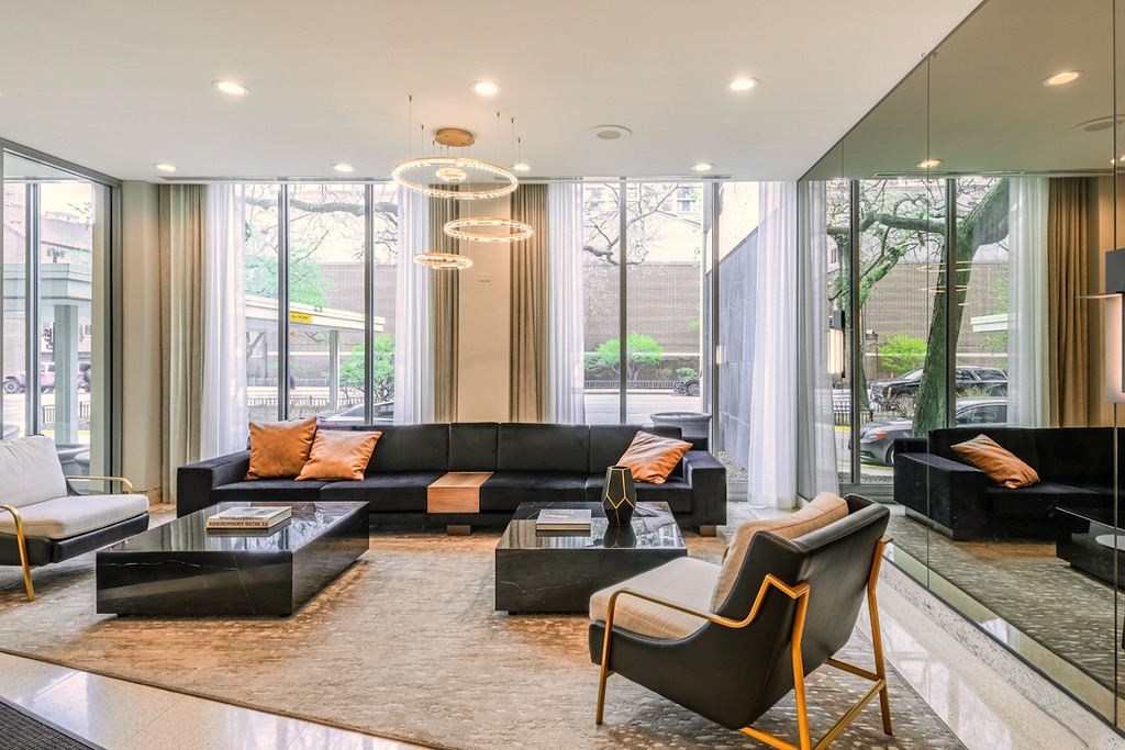 1255 N Sandburg Terrace 2606E