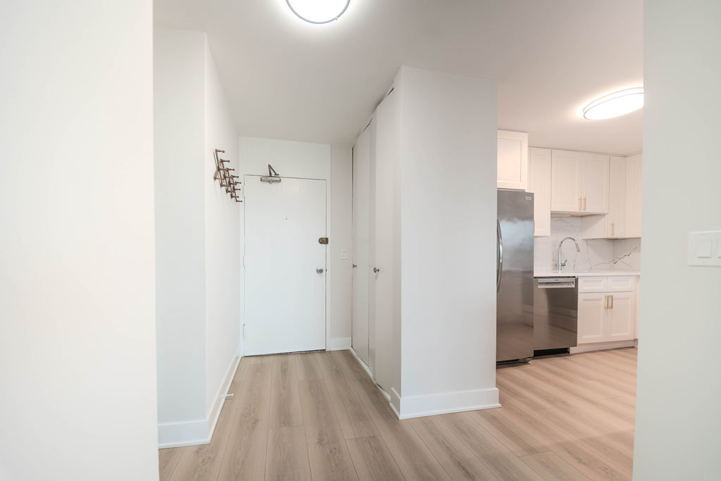 1255 N Sandburg Terrace 2606E