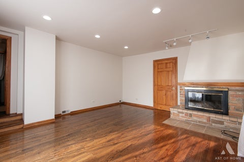 Tiny photo for 5900 107th Street, Chicago Ridge, IL 60415 (MLS # 12754719)