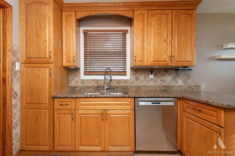 Tiny photo for 5900 107th Street, Chicago Ridge, IL 60415 (MLS # 12754719)