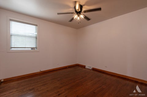Tiny photo for 5900 107th Street, Chicago Ridge, IL 60415 (MLS # 12754719)