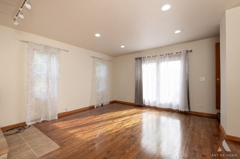 Tiny photo for 5900 107th Street, Chicago Ridge, IL 60415 (MLS # 12754719)