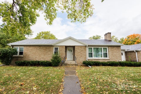 Photo of 1495 W Calista Street, Kankakee, IL 60901 (MLS # 12789013)