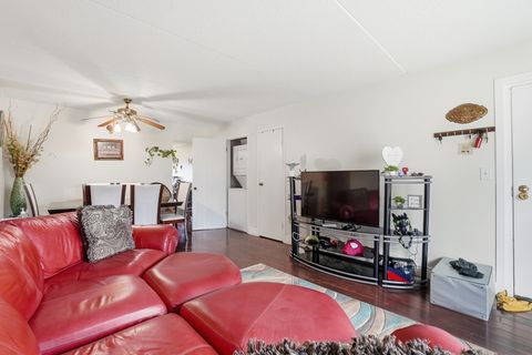 Tiny photo for 332 KLEIN CREEK Court #C, Carol Stream, IL 60188 (MLS # 12599579)