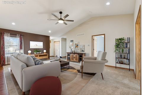 Tiny photo for 2849 262nd Street, Dewitt, IA 52742 (MLS # 100000559)