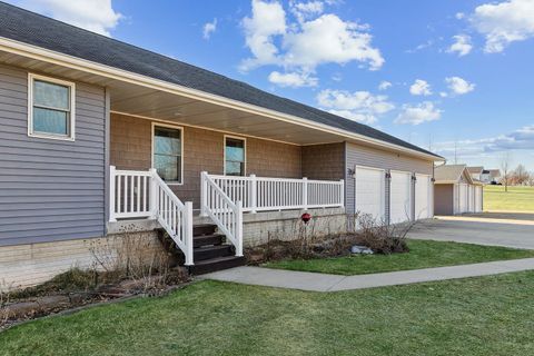 Tiny photo for 2849 262nd Street, Dewitt, IA 52742 (MLS # 100000559)