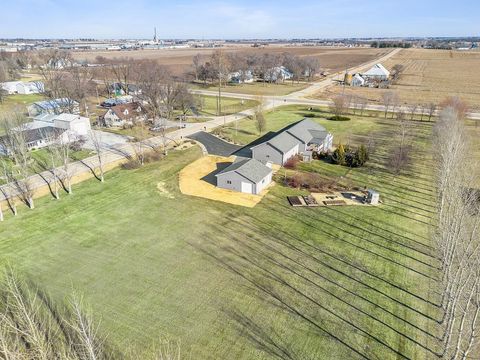 Tiny photo for 2849 262nd Street, Dewitt, IA 52742 (MLS # 100000559)