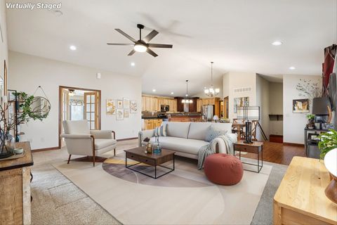 Tiny photo for 2849 262nd Street, Dewitt, IA 52742 (MLS # 100000559)