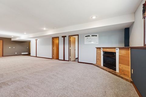 Tiny photo for 2849 262nd Street, Dewitt, IA 52742 (MLS # 100000559)