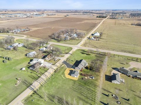 Tiny photo for 2849 262nd Street, Dewitt, IA 52742 (MLS # 100000559)