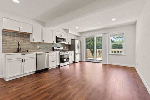 Tiny photo for 7330 Olde Creek Road, Rockford, IL 61114 (MLS # 12515277)