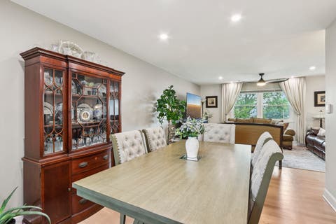 Tiny photo for 1350 Rock Cove Court, Hoffman Estates, IL 60192 (MLS # 12724976)