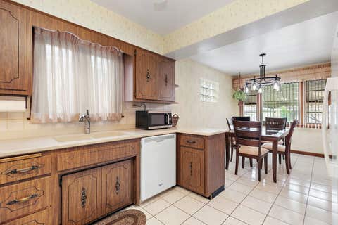 Tiny photo for 7539 W Strong Street, Harwood Heights, IL 60706 (MLS # 12732695)
