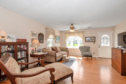 Tiny photo for 10252 Huntington Court, Orland Park, IL 60462 (MLS # 12616086)