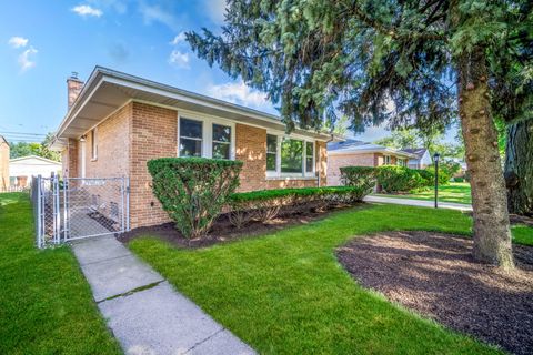 Tiny photo for 8915 Laramie Avenue, Skokie, IL 60077 (MLS # 12546039)