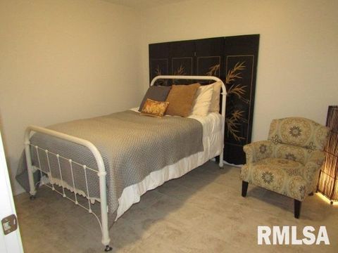 Tiny photo for 72 Shewmaker Road, Cave In Rock, IL 62919 (MLS # EB458156)