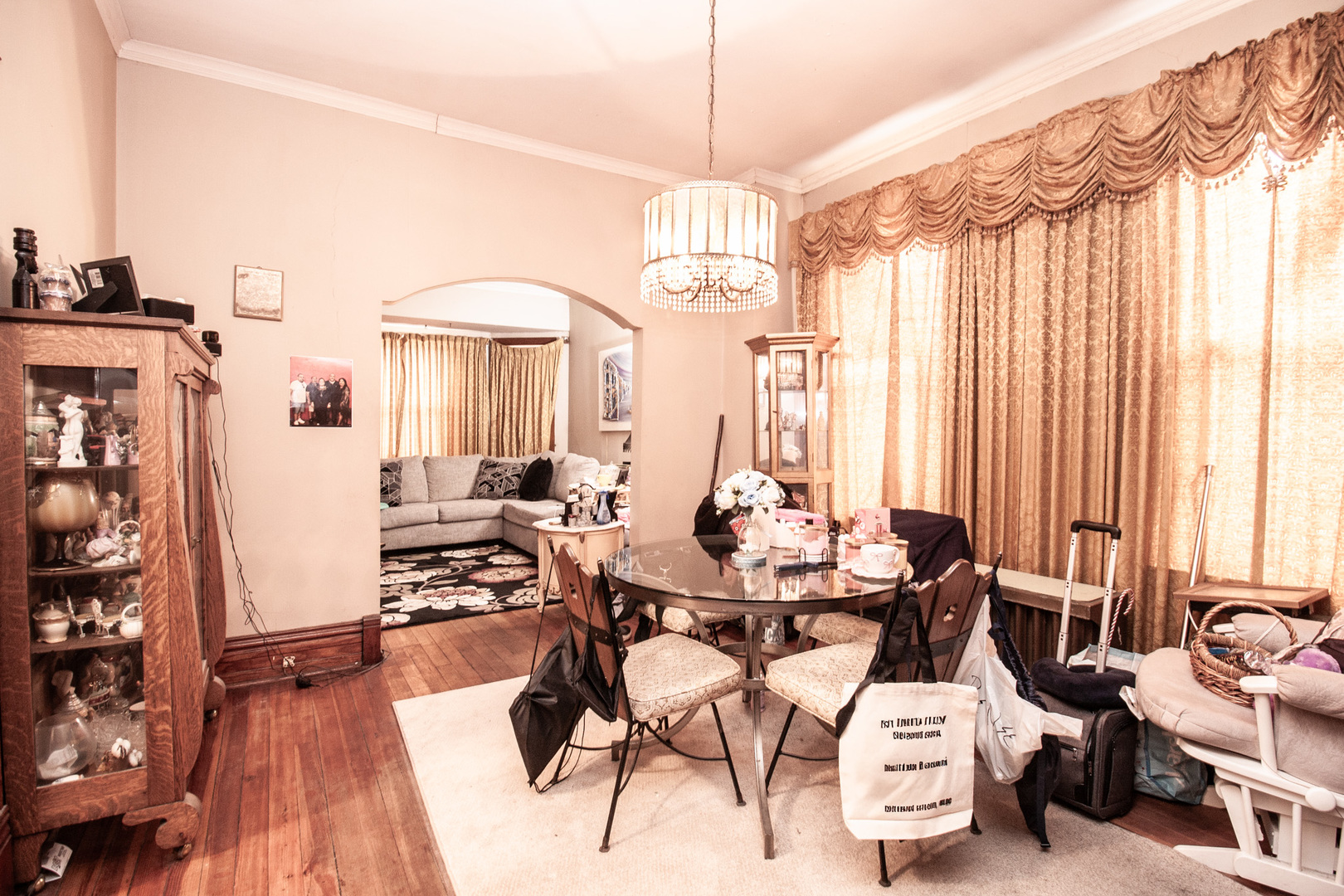 2545 N Monticello Avenue