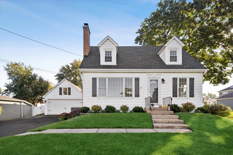Photo of 1121 S Villa Avenue, Villa Park, IL 60181 (MLS # 12789422)