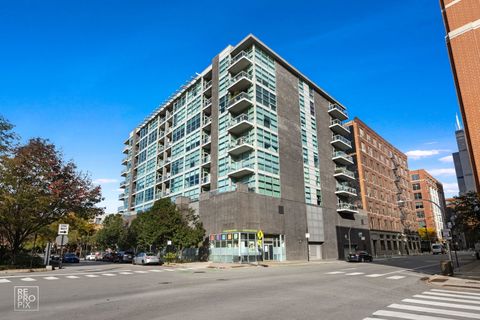 225 S Sangamon Street 702 Chicago IL 60607