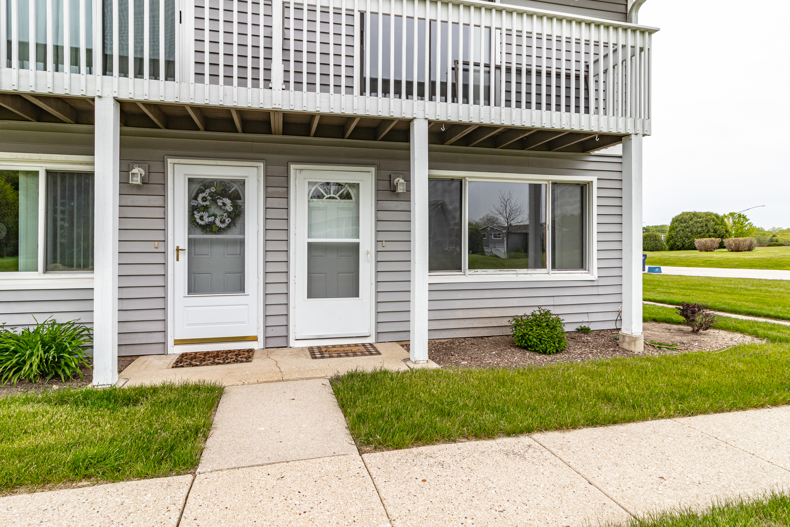 17490 W Chestnut Lane 10D