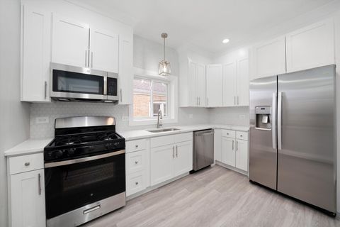 Tiny photo for 5237 S Long Avenue, Chicago, IL 60638 (MLS # 12479089)