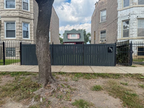 Tiny photo for 4028 W wilcox Street, Chicago, IL 60624 (MLS # 12737048)