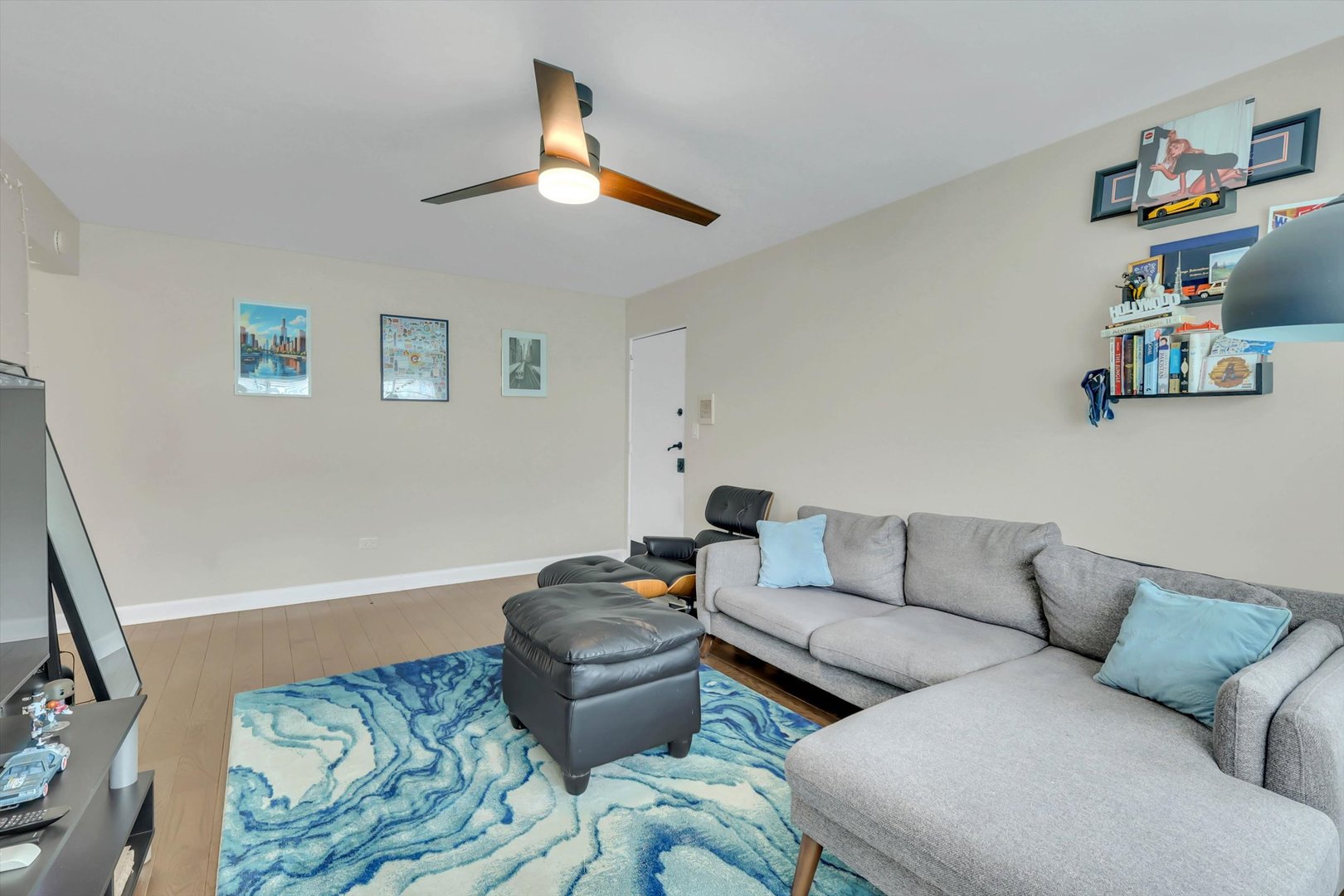 1657 W Farwell Avenue 2D