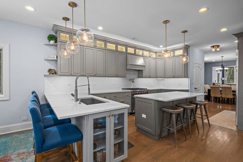 Tiny photo for 6834 N Kedvale Avenue, Lincolnwood, IL 60712 (MLS # 12713145)