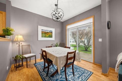 Tiny photo for 1531 Legacy Drive #4, DeKalb, IL 60115 (MLS # 12610109)