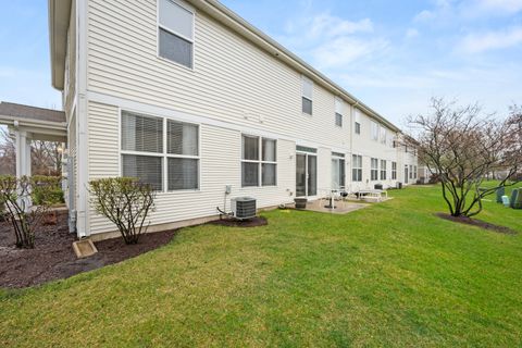 Tiny photo for 1531 Legacy Drive #4, DeKalb, IL 60115 (MLS # 12610109)