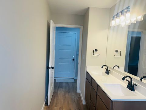 Tiny photo for 1501 B N Russell Street, Marion, IL 62959 (MLS # 12677277)