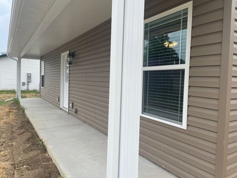 Tiny photo for 1501 B N Russell Street, Marion, IL 62959 (MLS # 12677277)