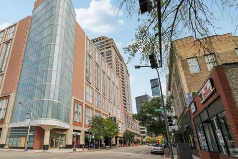 Tiny photo for 807 Davis Street #403, Evanston, IL 60201 (MLS # 12517418)
