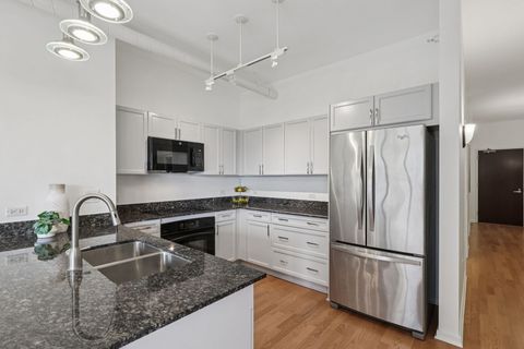 Tiny photo for 807 Davis Street #403, Evanston, IL 60201 (MLS # 12517418)