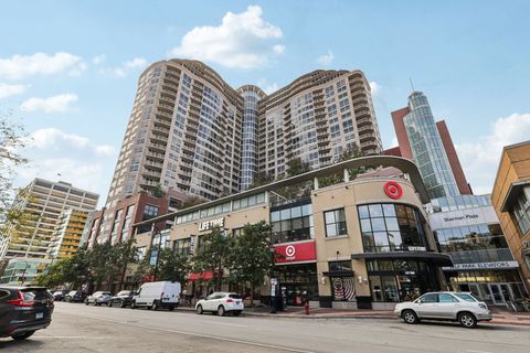 Tiny photo for 807 Davis Street #403, Evanston, IL 60201 (MLS # 12517418)