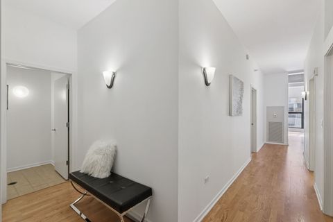 Tiny photo for 807 Davis Street #403, Evanston, IL 60201 (MLS # 12517418)