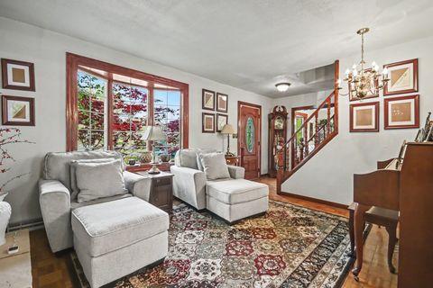 Tiny photo for 6433 W 82nd Street, Burbank, IL 60459 (MLS # 12636614)