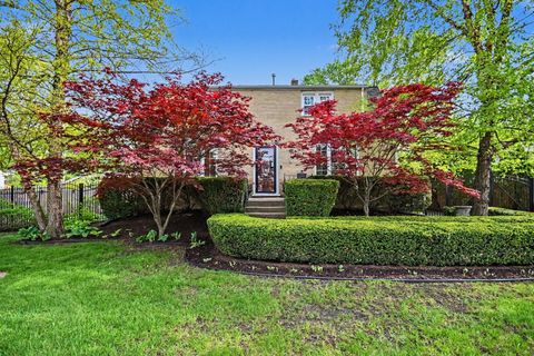 Tiny photo for 6433 W 82nd Street, Burbank, IL 60459 (MLS # 12636614)