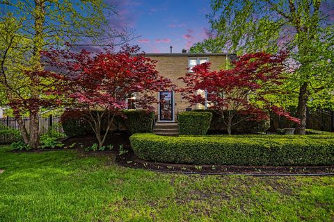 Photo of 6433 W 82nd Street, Burbank, IL 60459 (MLS # 12636614)