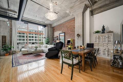 Tiny photo for 360 W Illinois Street #2F, Chicago, IL 60654 (MLS # 12753999)