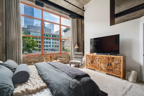 Tiny photo for 360 W Illinois Street #2F, Chicago, IL 60654 (MLS # 12753999)