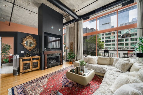 Tiny photo for 360 W Illinois Street #2F, Chicago, IL 60654 (MLS # 12753999)