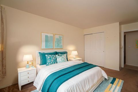 Tiny photo for 834 E Old Willow Road #209, Prospect Heights, IL 60070 (MLS # 12617778)