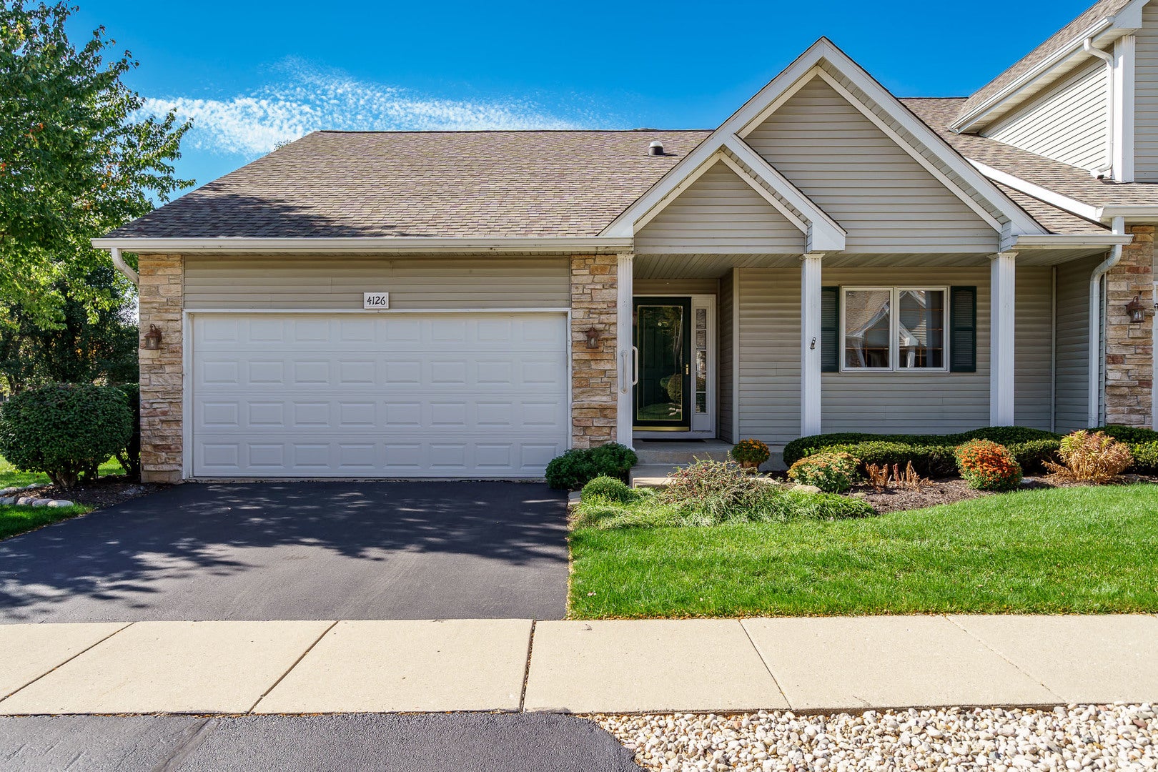 4126 RIVERWOOD 0