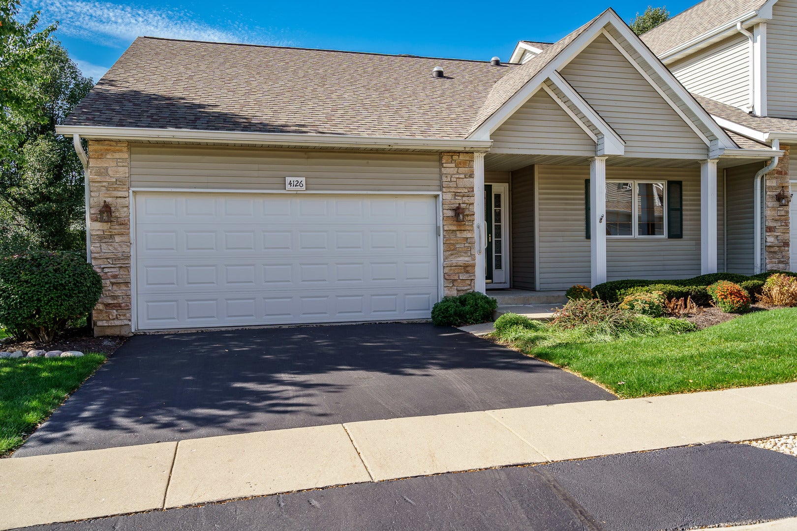 4126 RIVERWOOD 0